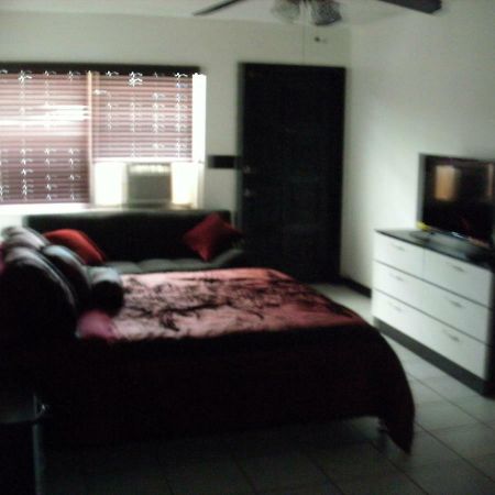 Newly Furnished Large Clean Quiet Private Unit Apartment ฟอร์ต ลอเดอร์เดล ภายนอก รูปภาพ
