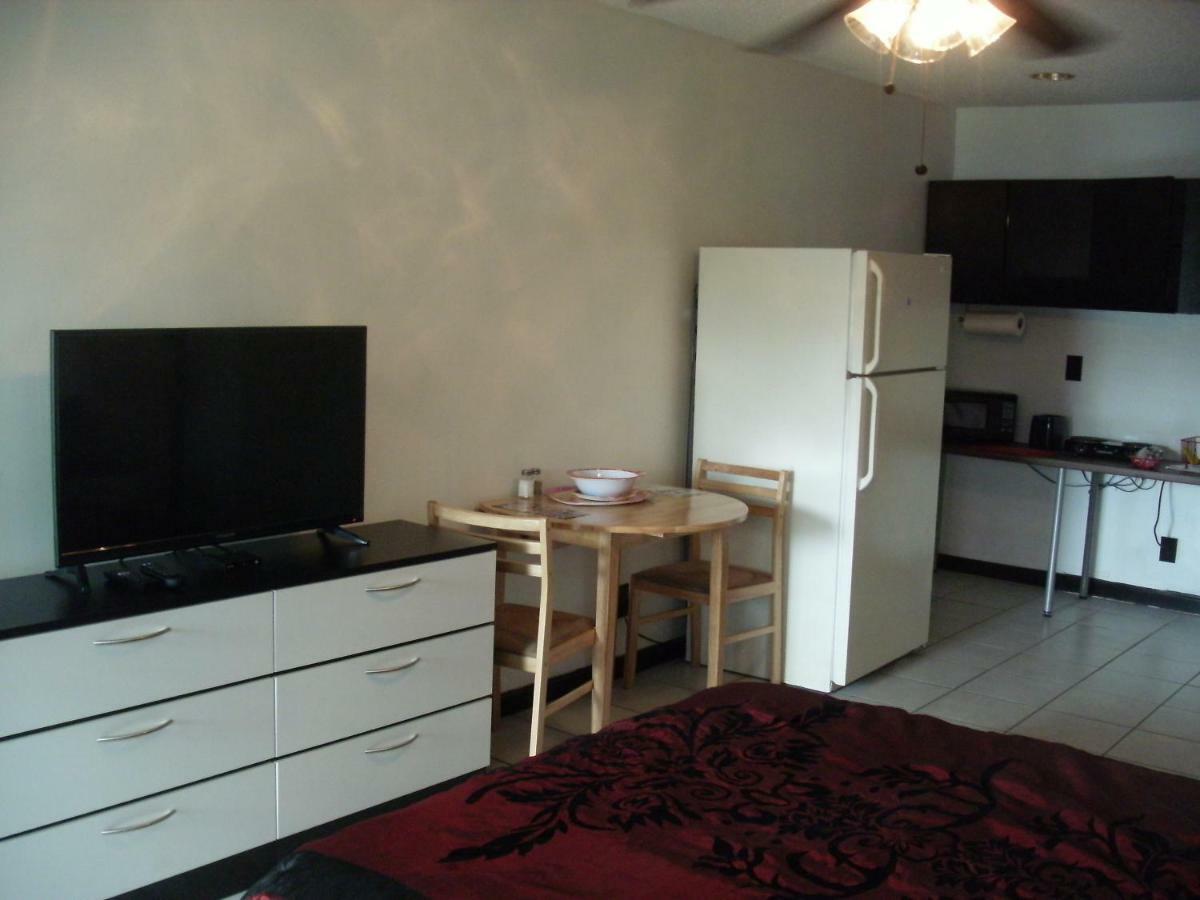 Newly Furnished Large Clean Quiet Private Unit Apartment ฟอร์ต ลอเดอร์เดล ภายนอก รูปภาพ